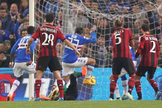 Eder riprende dopo il palo di testa di Obiang e da due passi appoggia in rete. La Samp va sul 2-1. LaPresse